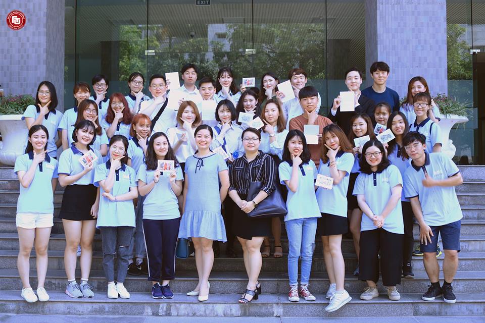 Sinh viên trường Kinh doanh quốc tế Solbridge, ĐH Woosong (Hàn Quốc) sang thăm và giao lưu với sinh viên trường Đại học Ngoại thương